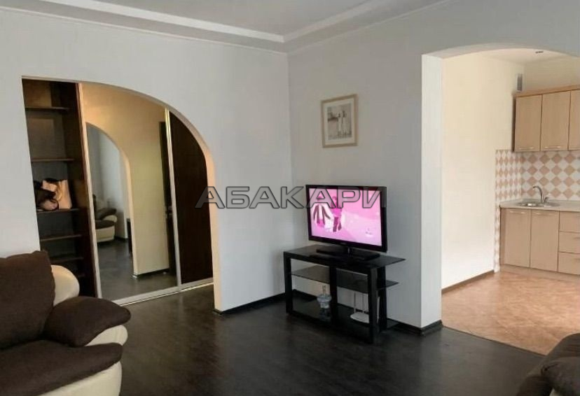 3-комнатная улица Весны, 3  за 50000 руб/мес фото 1