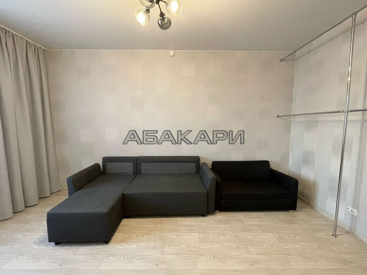 1-комнатная улица Авиаторов, 21  за 38000 руб/мес фото 3