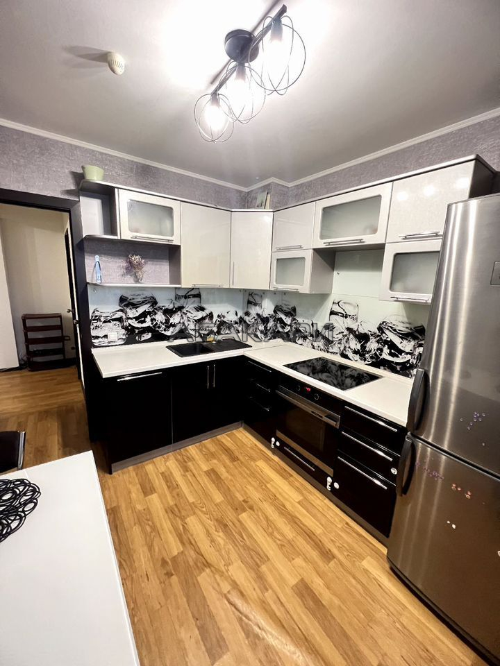 2-комнатная Караульная улица, 38  за 40000 руб/мес фото 1