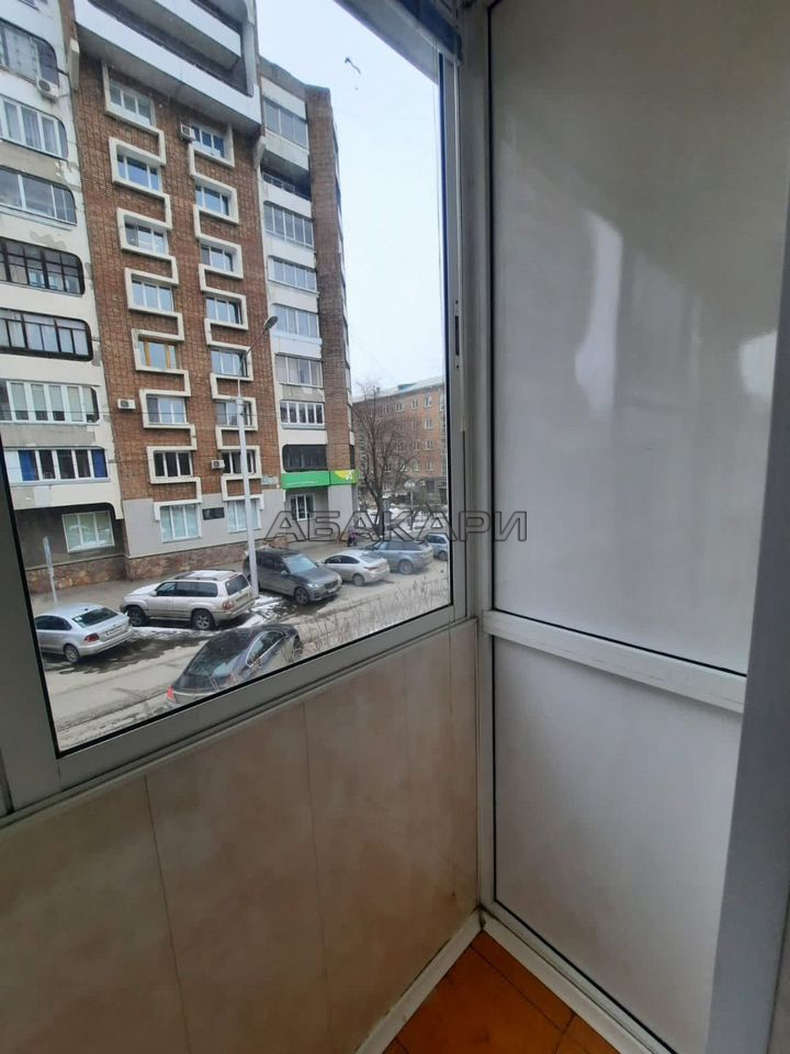 2-комнатная улица Урицкого, 41  за 39000 руб/мес фото 11