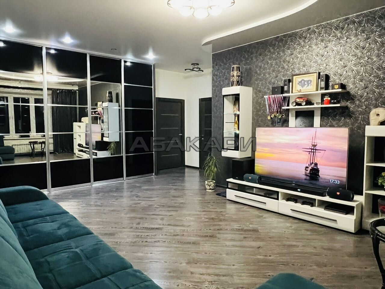 3-комнатная Навигационная улица, 7  за 80000 руб/мес фото 3