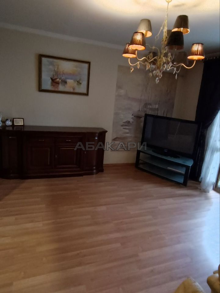 3-комнатная улица Весны, 2  за 50000 руб/мес фото 4