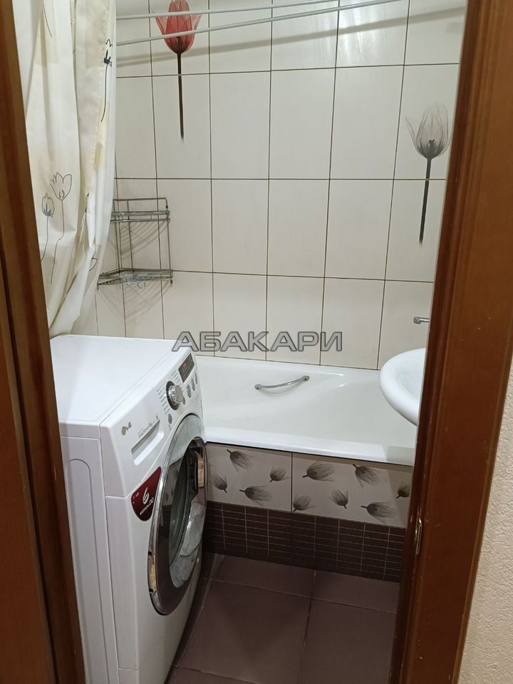3-комнатная улица Весны, 2  за 50000 руб/мес фото 8