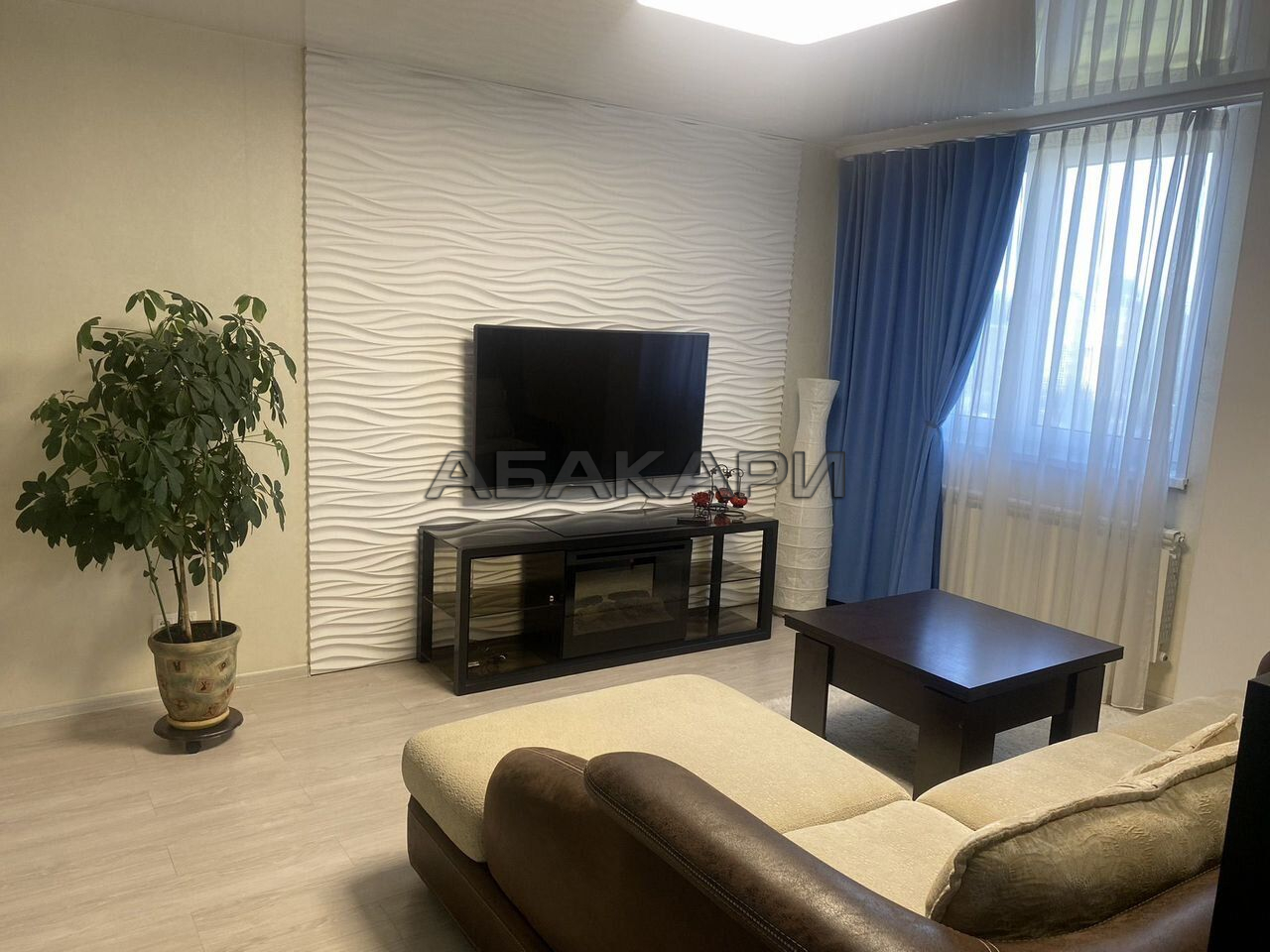 2-комнатная улица Авиаторов, 38  за 50000 руб/мес фото 2