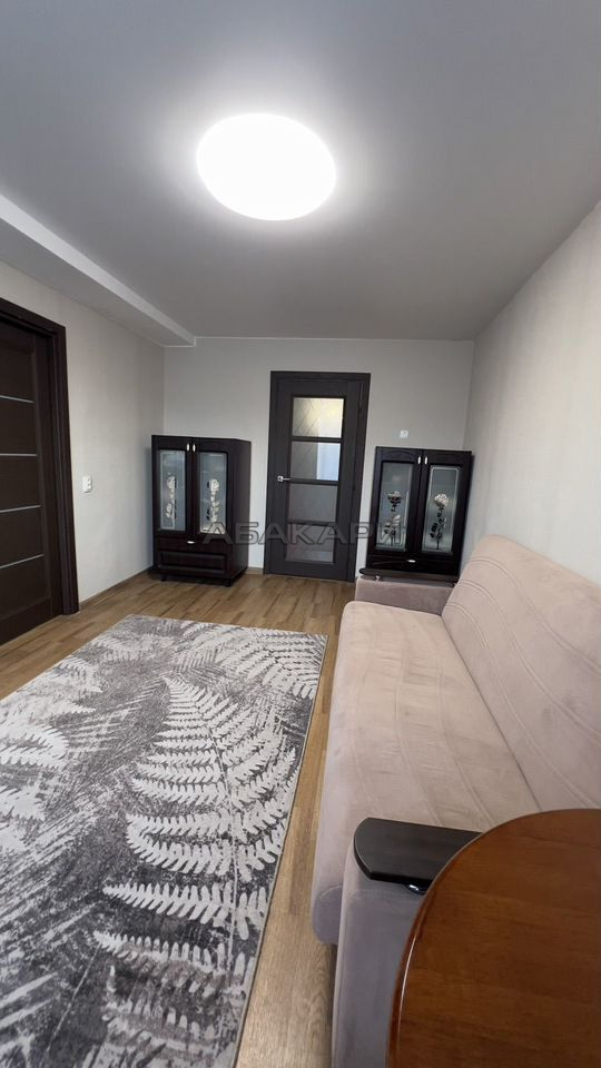 3-комнатная улица Дубровинского, 52  за 65000 руб/мес фото 5