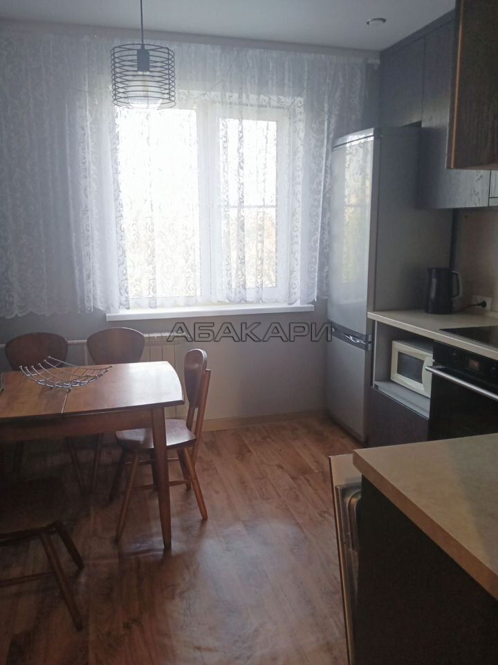 3-комнатная Краснодарская улица, 11  за 43000 руб/мес фото 2
