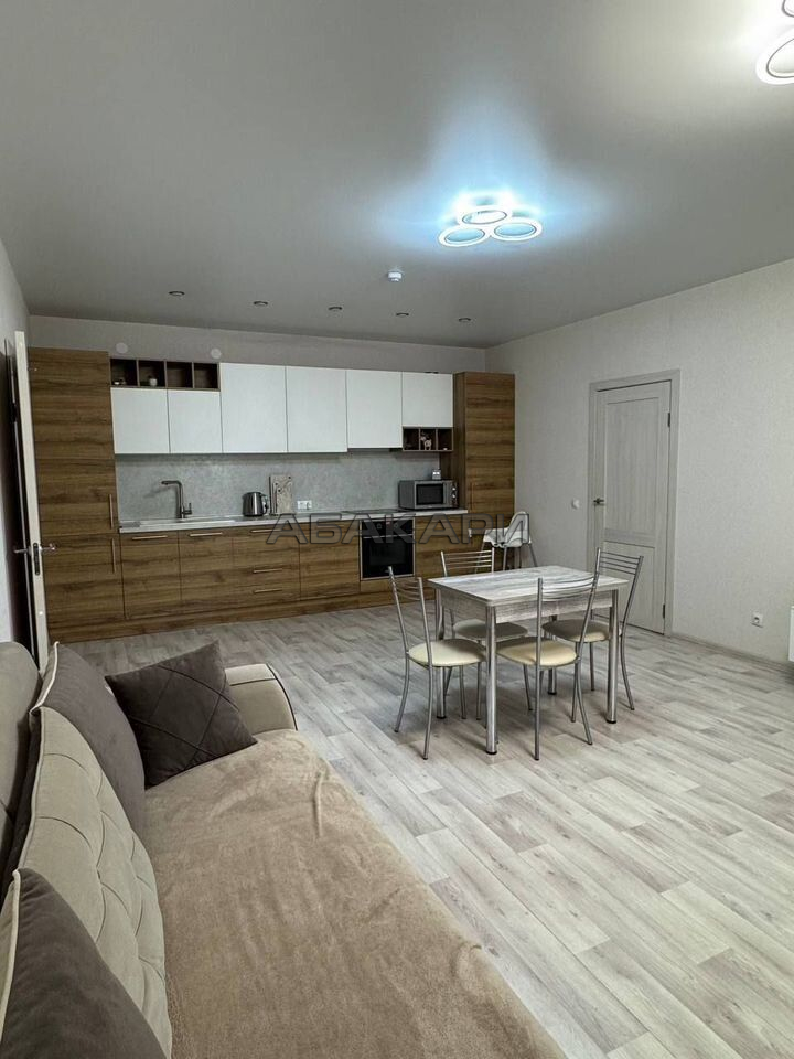 4-комнатная Парусная улица, 5  за 63000 руб/мес фото 1
