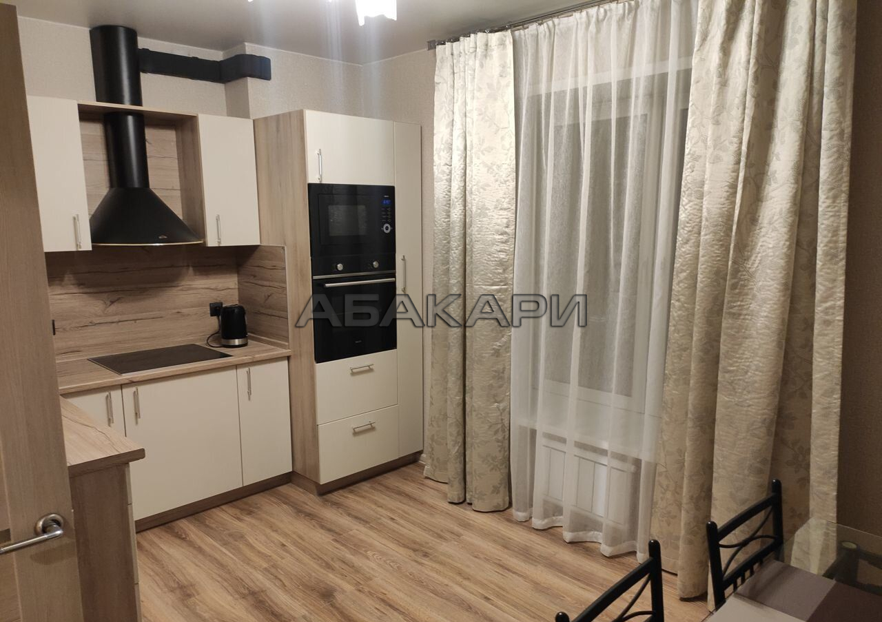 2-комнатная улица Петра Ломако, 4  за 50000 руб/мес фото 2