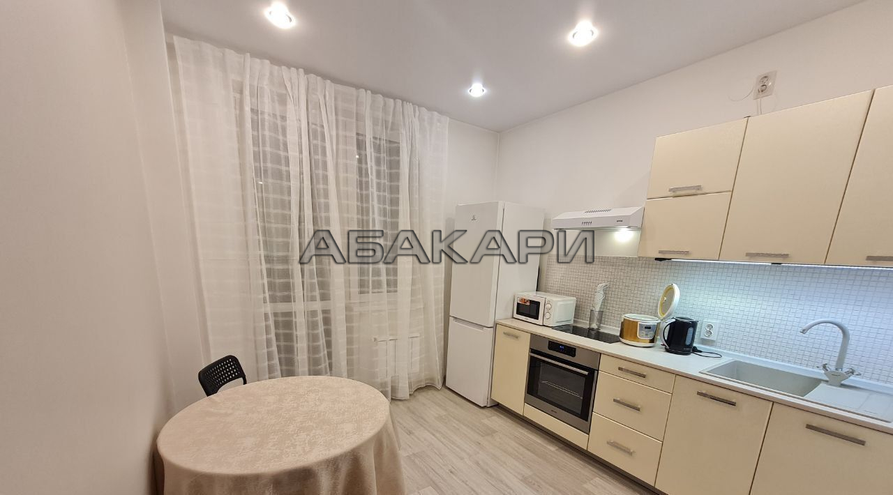 1-комнатная улица Петра Ломако, 16  за 38000 руб/мес фото 1