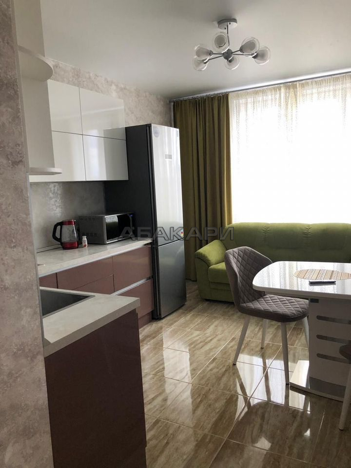 1-комнатная Октябрьская улица, 10  за 45000 руб/мес фото 1