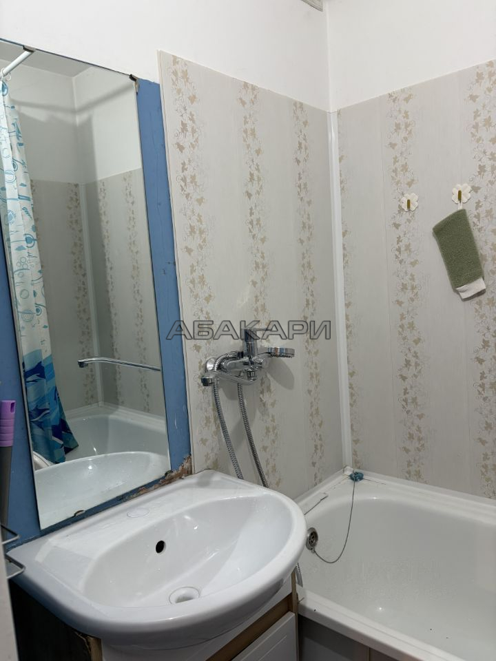 1-комнатная улица Батурина, 19  за 28000 руб/мес фото 7