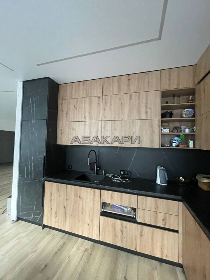3-комнатная улица Петра Ломако, 10  за 80000 руб/мес фото 5