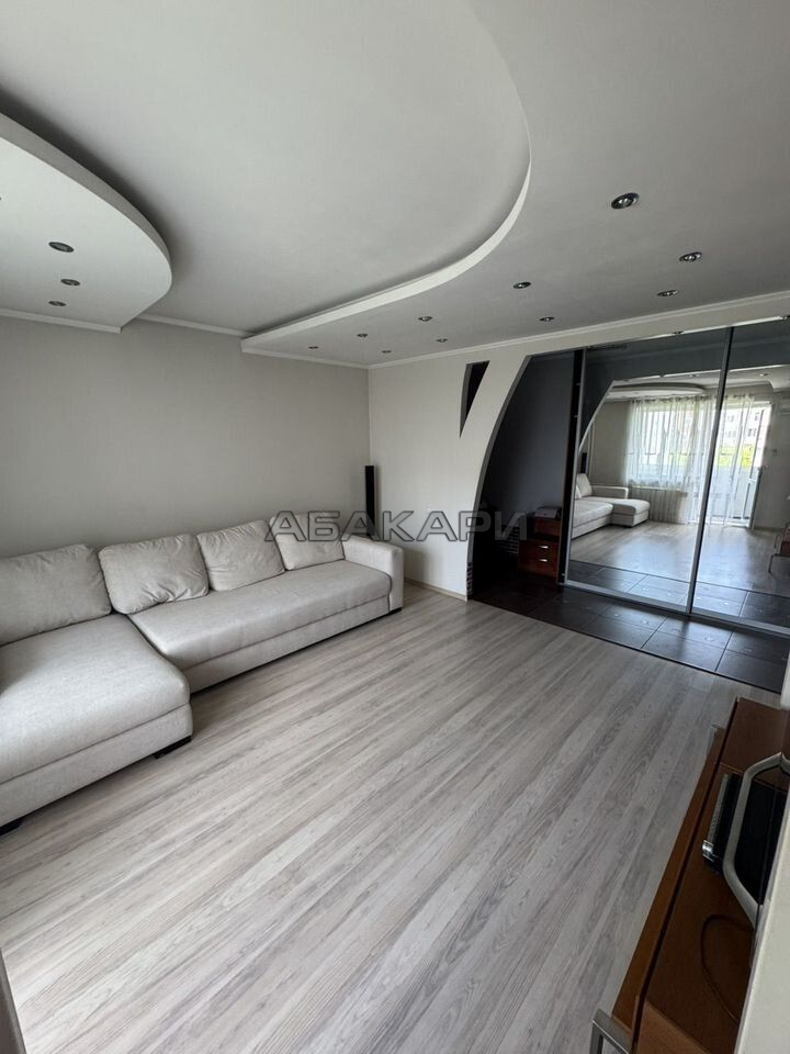 3-комнатная улица Молокова, 7  за 60000 руб/мес фото 2
