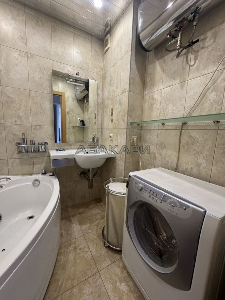 3-комнатная улица Молокова, 7  за 60000 руб/мес фото 17
