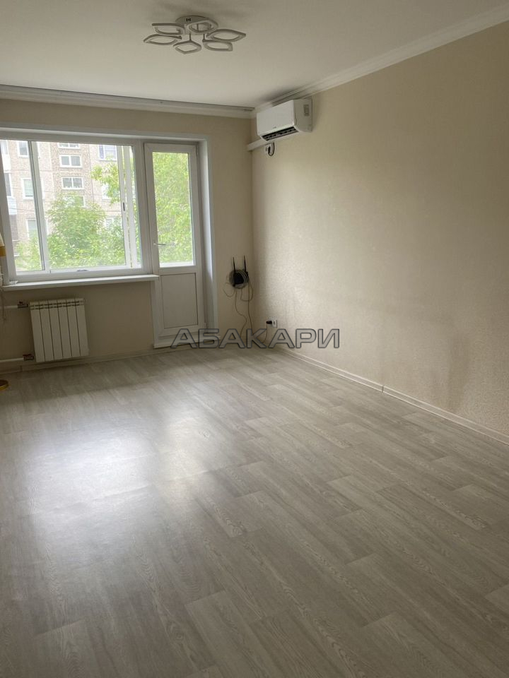 4-комнатная улица 60 лет Октября, 100  за 37000 руб/мес фото 1