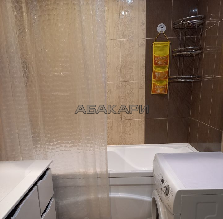 3-комнатная улица Михаила Годенко, 7  за 75000 руб/мес фото 23