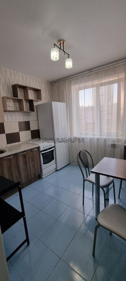 3-комнатная улица Молокова, 66  за 40000 руб/мес фото 1
