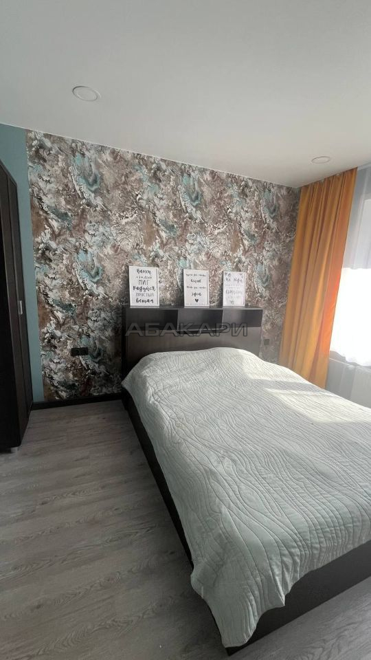 3-комнатная улица Петра Ломако, 1  за 60000 руб/мес фото 7