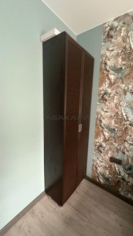 3-комнатная улица Петра Ломако, 1  за 60000 руб/мес фото 16