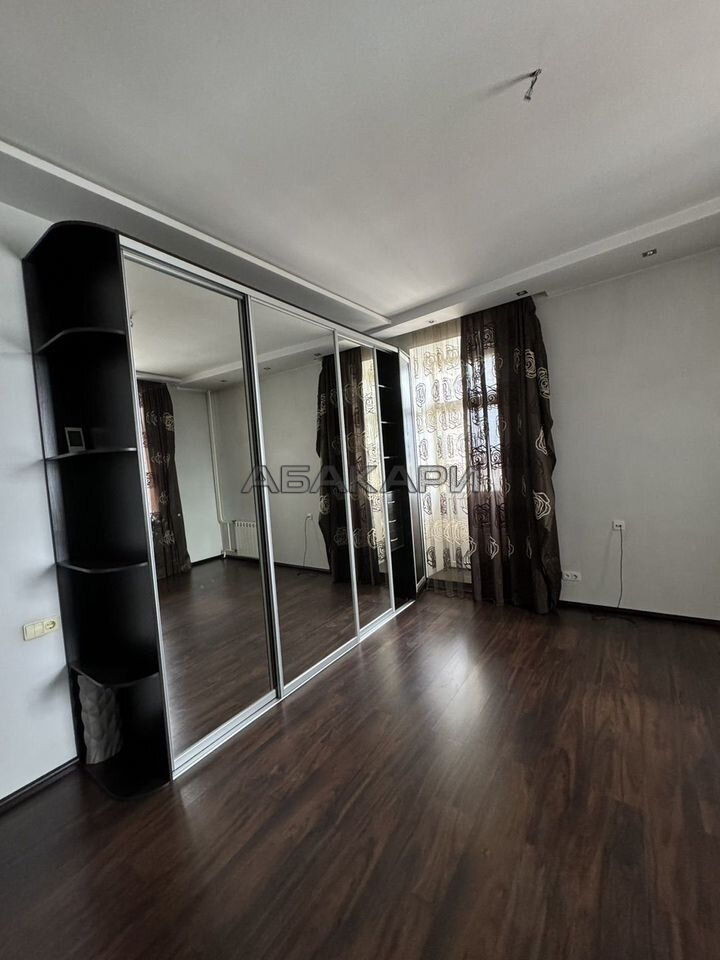 4-комнатная улица Батурина, 9  за 95000 руб/мес фото 7