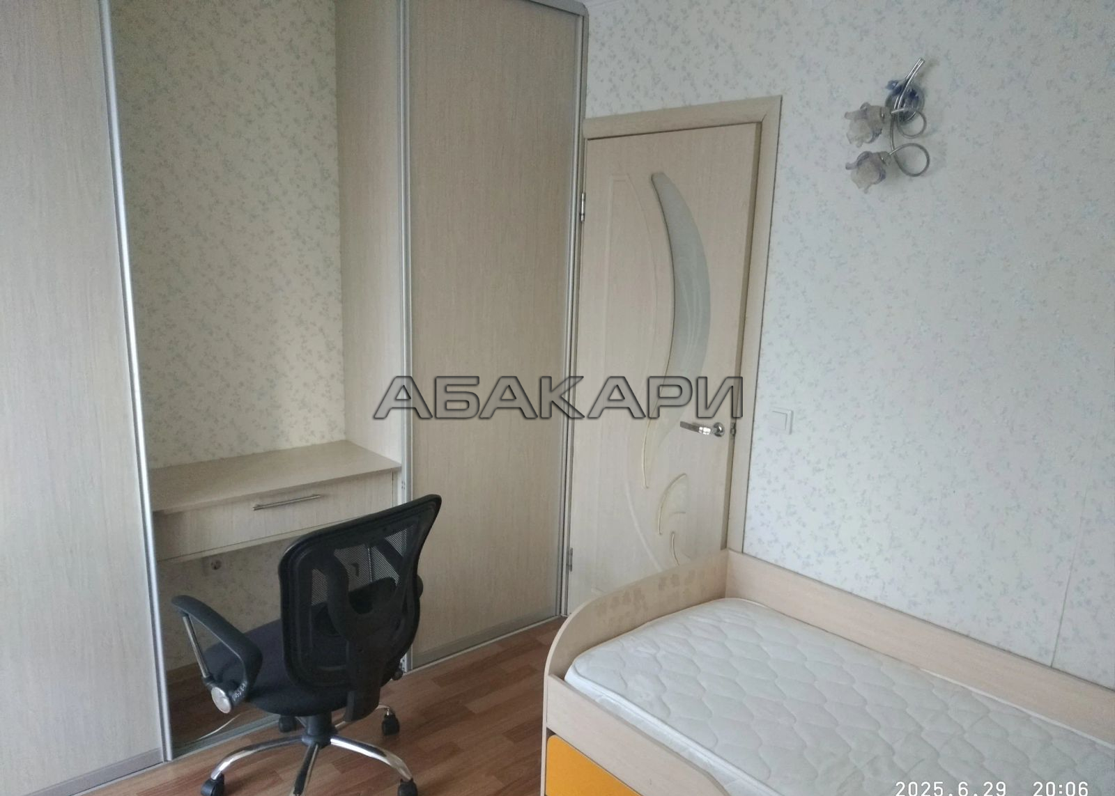 3-комнатная Судостроительная улица, 25А  за 33000 руб/мес фото 3