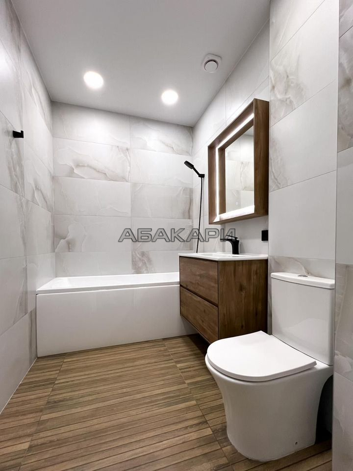 1-комнатная улица Петра Ломако, 10  за 55000 руб/мес фото 3