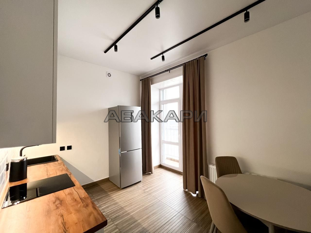 1-комнатная улица Петра Ломако, 10  за 55000 руб/мес фото 7