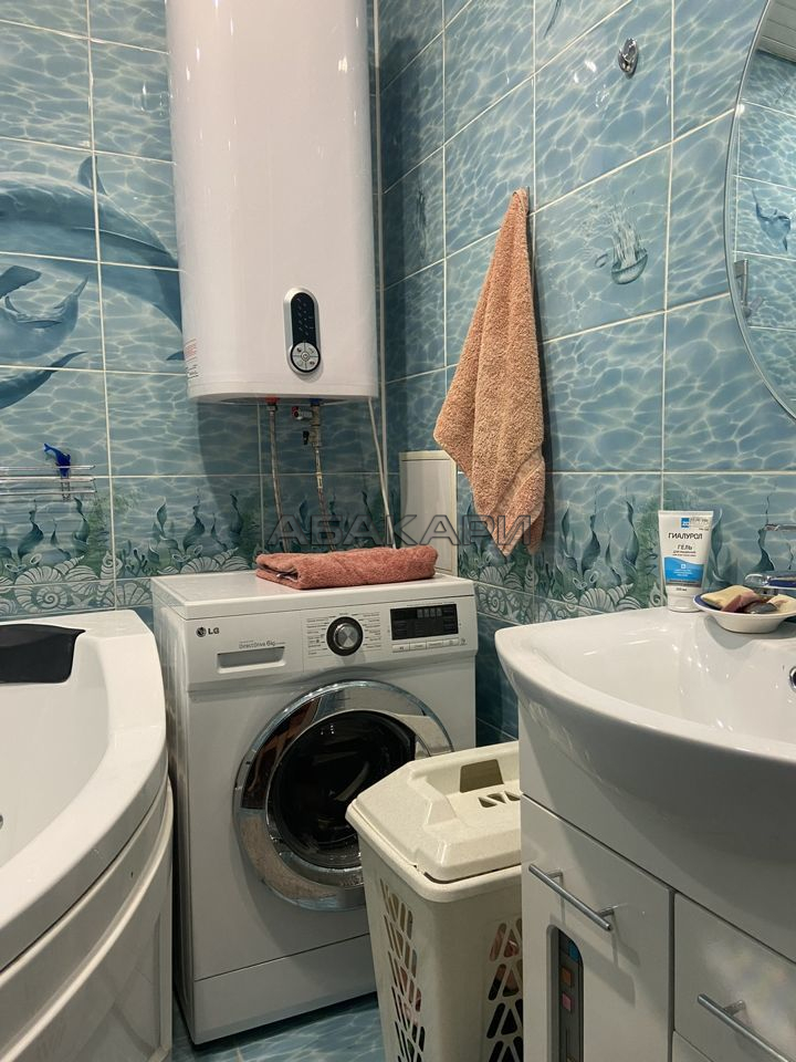 3-комнатная улица Авиаторов, 40  за 65000 руб/мес фото 11