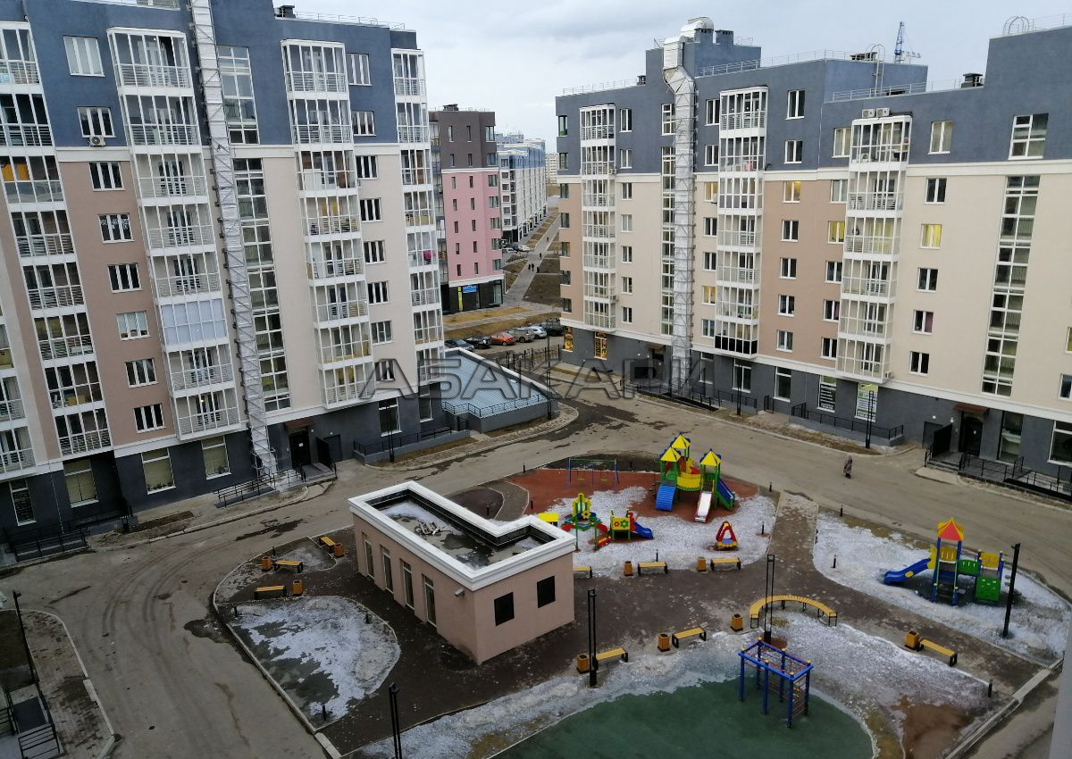 3-комнатная улица Петра Ломако, 6  за 65000 руб/мес фото 15