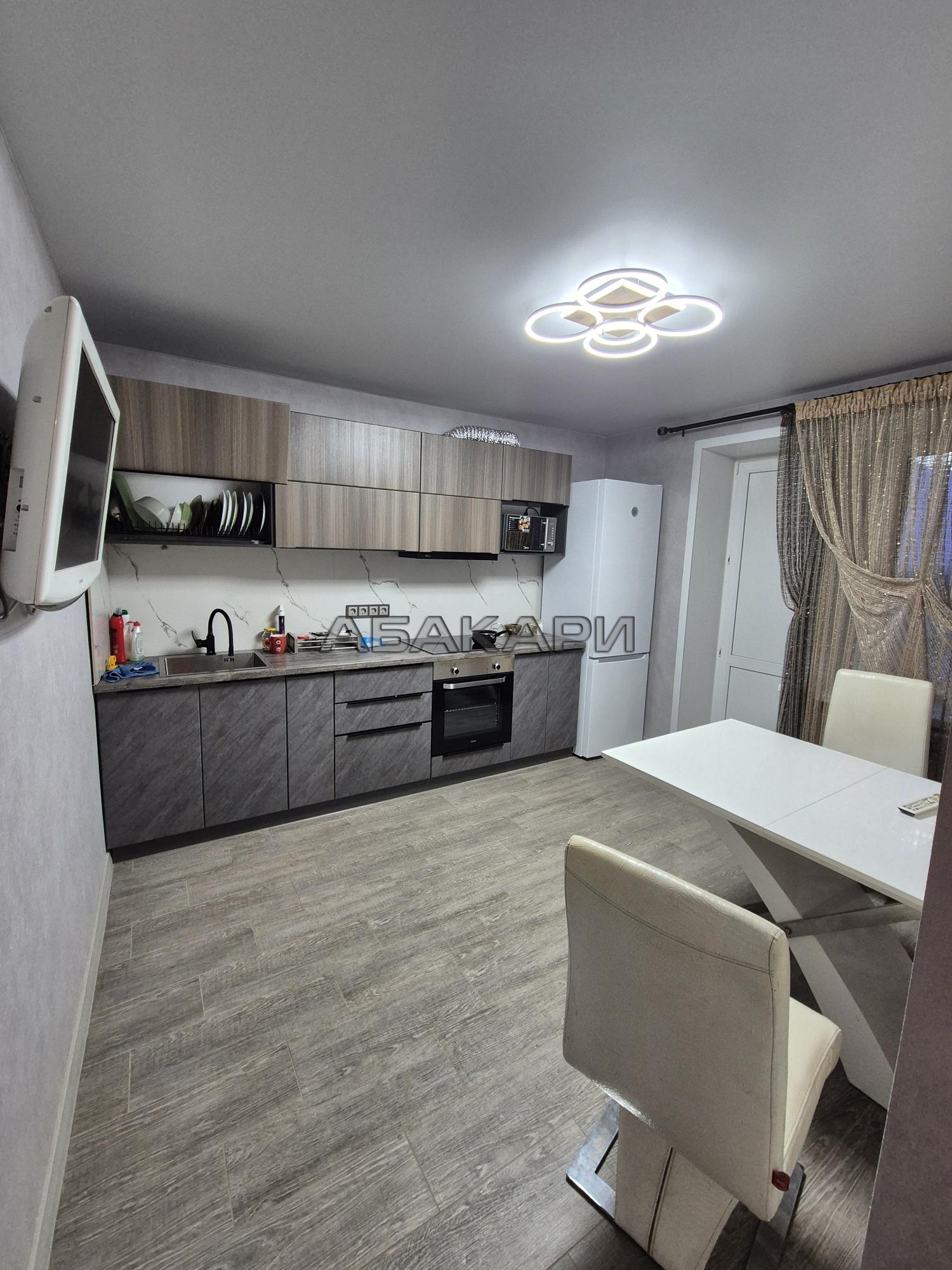 2-комнатная Крайняя улица, 12  за 50000 руб/мес фото 1