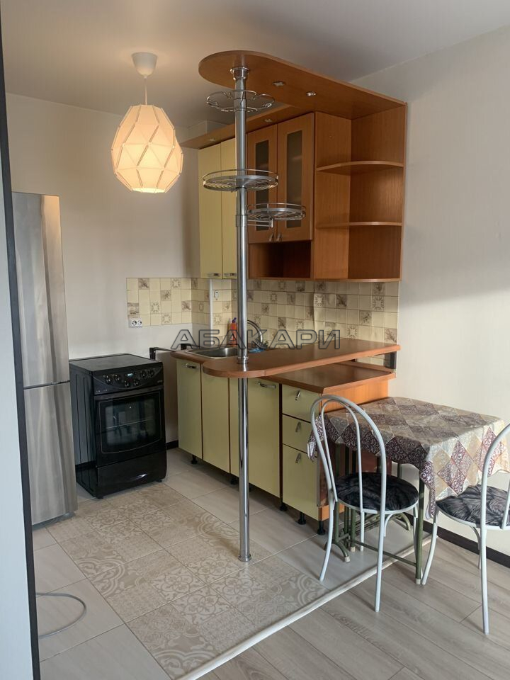2-комнатная Линейная улица, 120  за 37000 руб/мес фото 1