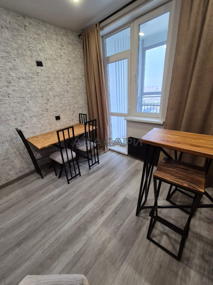 1-комнатная Октябрьская улица, 10  за 40000 руб/мес фото 1
