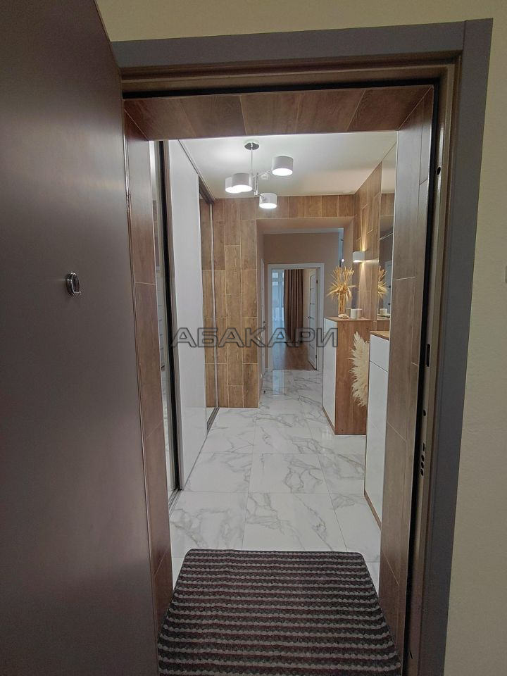 3-комнатная улица Авиаторов, 4В  за 85000 руб/мес фото 2