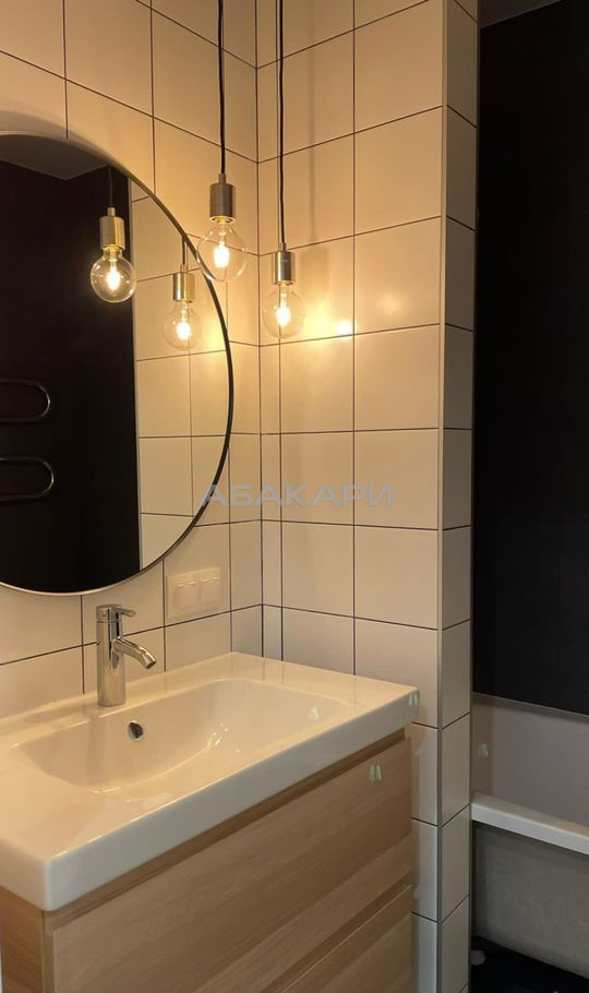 3-комнатная улица Ладо Кецховели, 20  за 65000 руб/мес фото 1