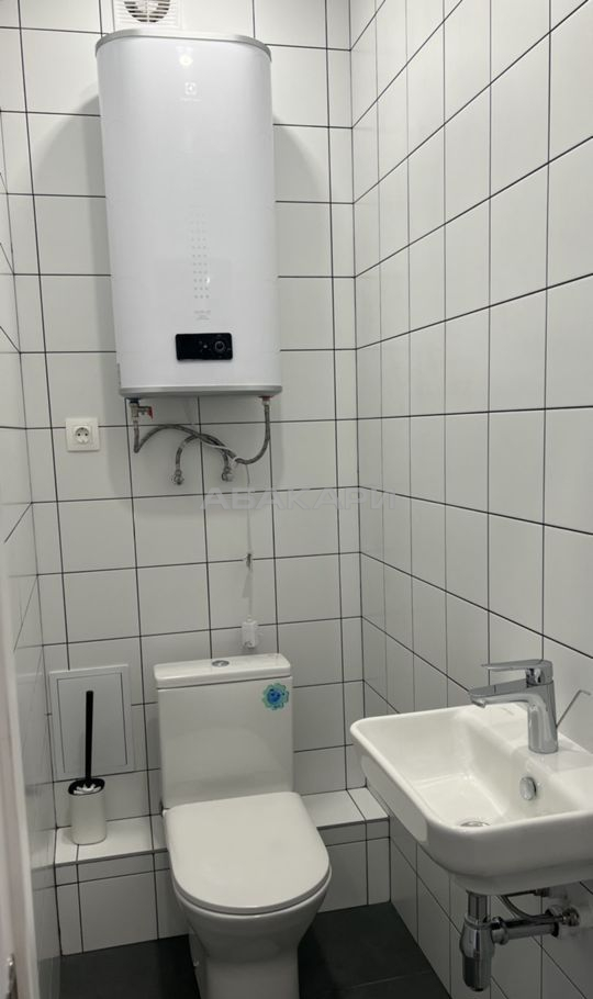 3-комнатная улица Ладо Кецховели, 20  за 65000 руб/мес фото 3