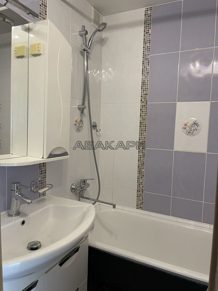 3-комнатная улица Урванцева, 14  за 45000 руб/мес фото 9