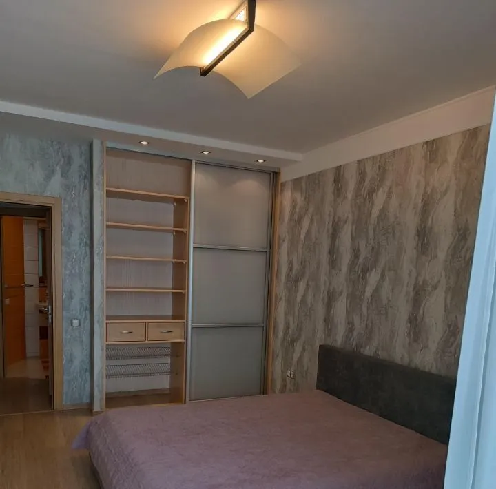 3-комнатная улица Авиаторов, 25  за 60000 руб/мес фото 7