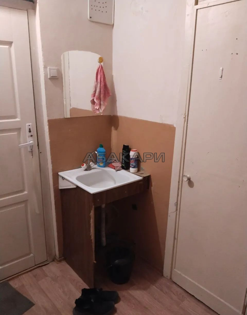 студия Коммунальная улица, 6  за 13000 руб/мес фото 3