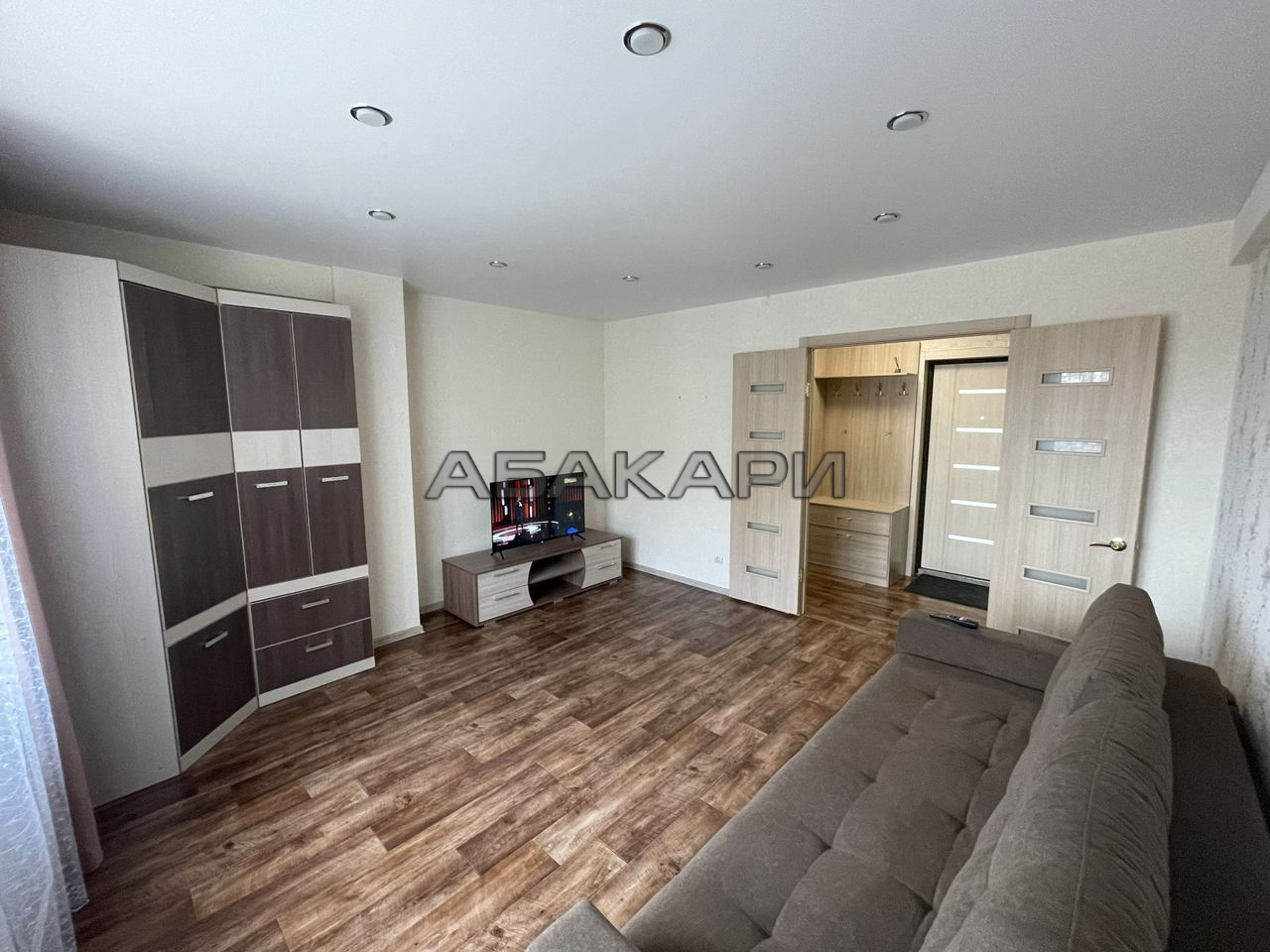 2-комнатная Караульная улица, 40  за 37000 руб/мес фото 2