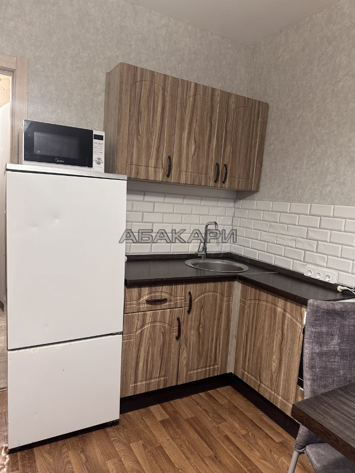 студия улица Вильского, 32  за 24000 руб/мес фото 1