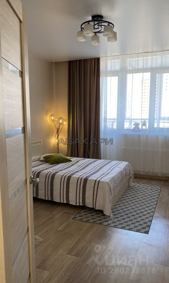 1-комнатная улица Авиаторов, 47  за 35000 руб/мес фото 4