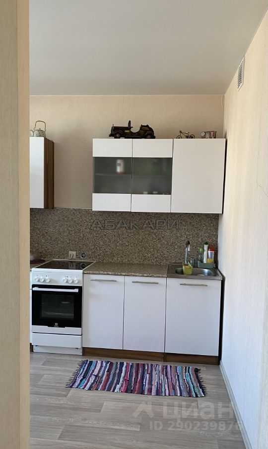 1-комнатная улица Авиаторов, 47  за 35000 руб/мес фото 2