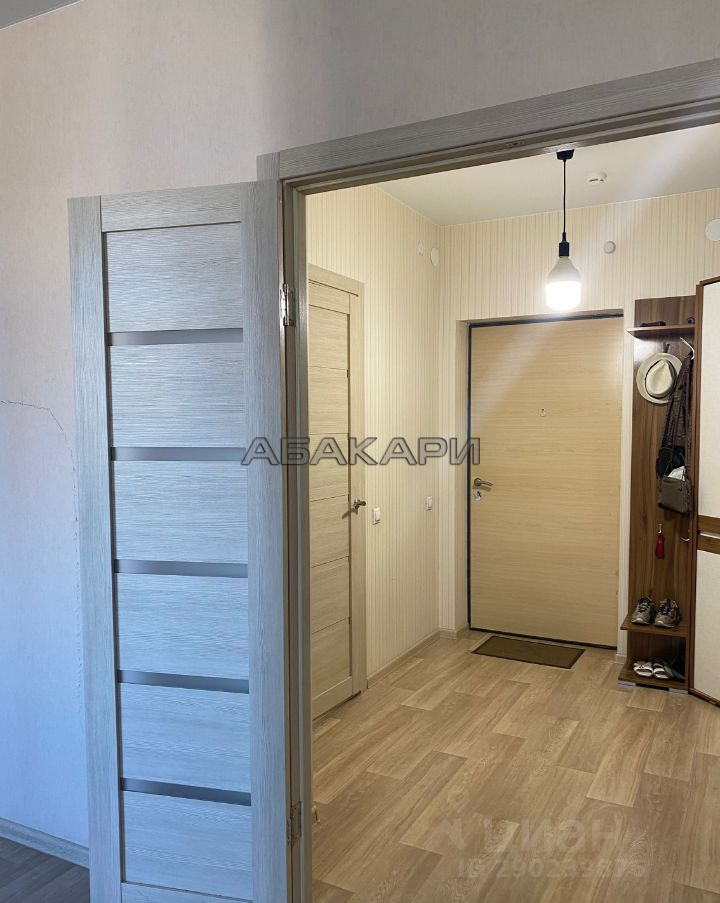 1-комнатная улица Авиаторов, 47  за 35000 руб/мес фото 8
