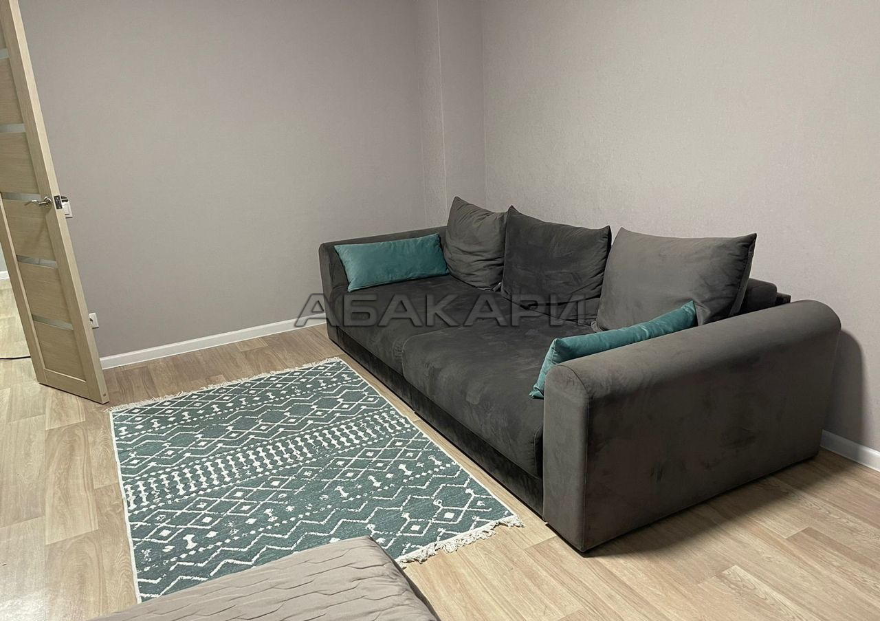 1-комнатная улица Авиаторов, 47  за 37000 руб/мес фото 11