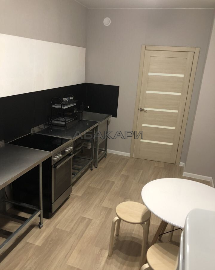 1-комнатная улица Авиаторов, 47  за 37000 руб/мес фото 6