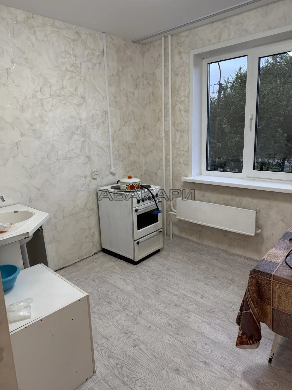 3-комнатная проспект 60 лет Образования СССР, 14  за 35000 руб/мес фото 1