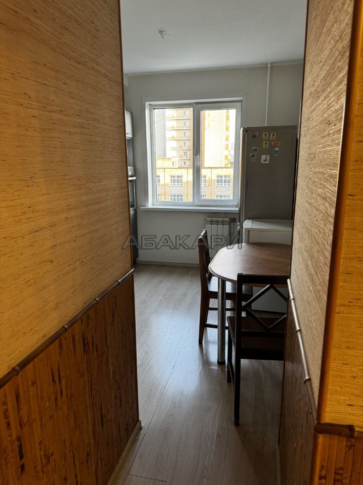 2-комнатная улица Республики, 49  за 35000 руб/мес фото 6