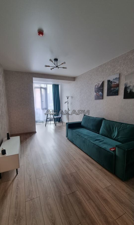 1-комнатная улица Авиаторов, 20  за 50000 руб/мес фото 1