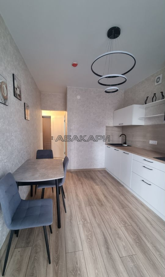 1-комнатная улица Авиаторов, 20  за 50000 руб/мес фото 3