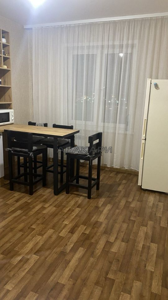 1-комнатная улица Александра Матросова, 32  за 27000 руб/мес фото 2